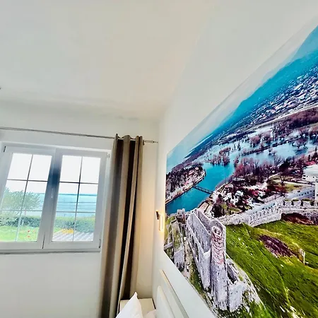 Iart Guest house *