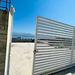 Iart 招待所 Široka