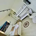 Iart 招待所 Široka