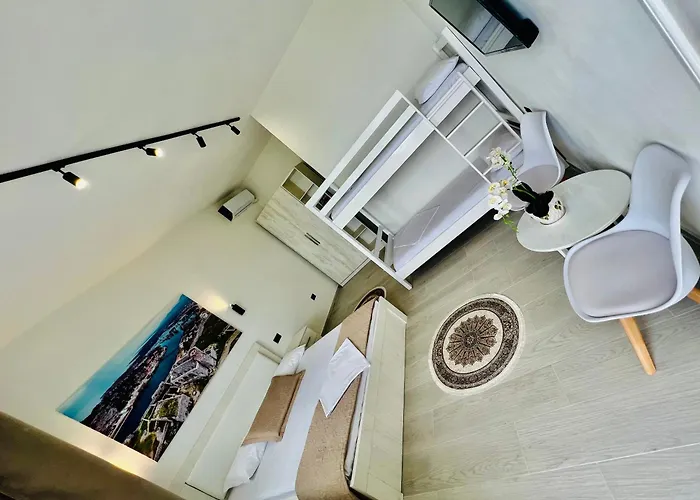 Iart Casa de hóspedes Shirokë
