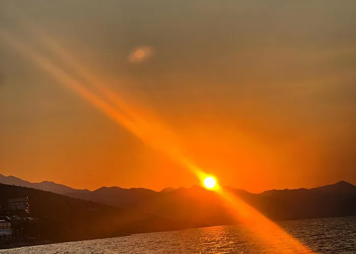 Iart Casa de hóspedes Shirokë