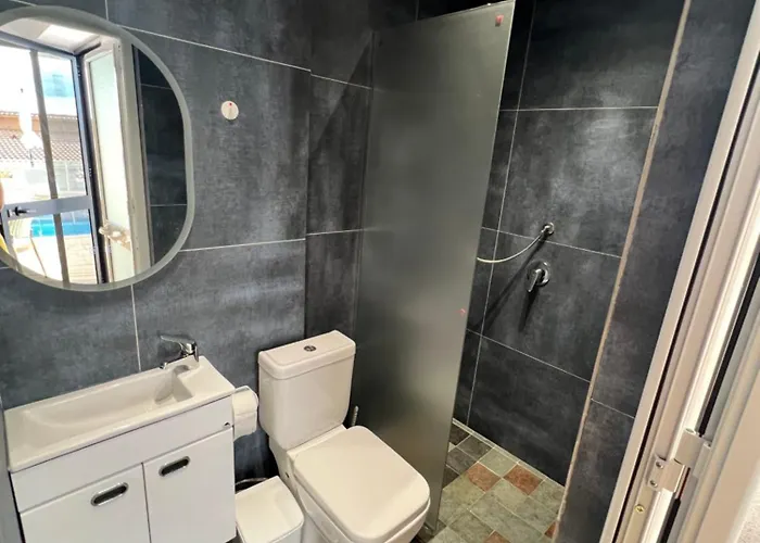 招待所 Iart Široka